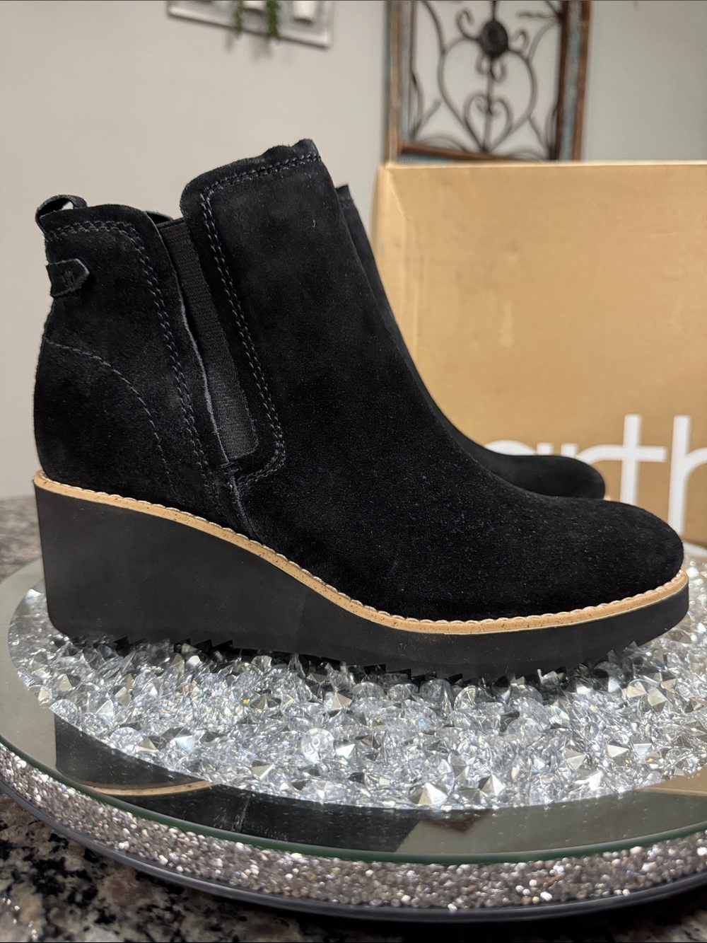 Earth Black Suede boho Wedge Ankle Boot - Women's NEW 9